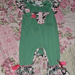 Green Baby Romper with Pink Accents Cow Tag 6 To 12 MONTHS